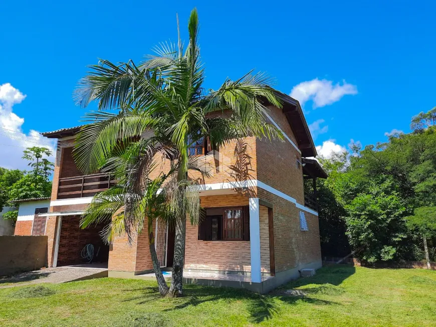 Foto 1 de Casa com 2 Quartos à venda, 160m² em Lageado, Porto Alegre