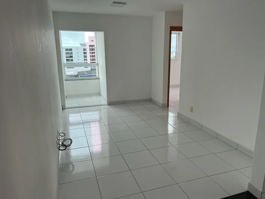 Foto 1 de Apartamento com 2 Quartos à venda, 49m² em Buraquinho, Lauro de Freitas