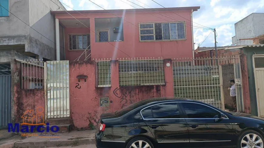 Foto 1 de Sobrado com 3 Quartos à venda, 180m² em Centro, São Sebastião