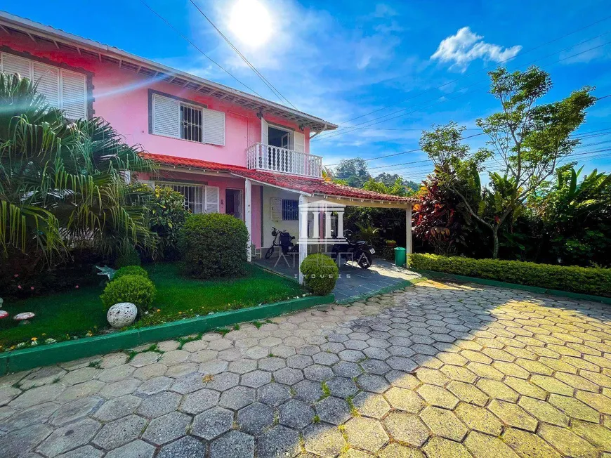 Foto 1 de Casa de Condomínio com 4 Quartos à venda, 90m² em Tijuca, Teresópolis