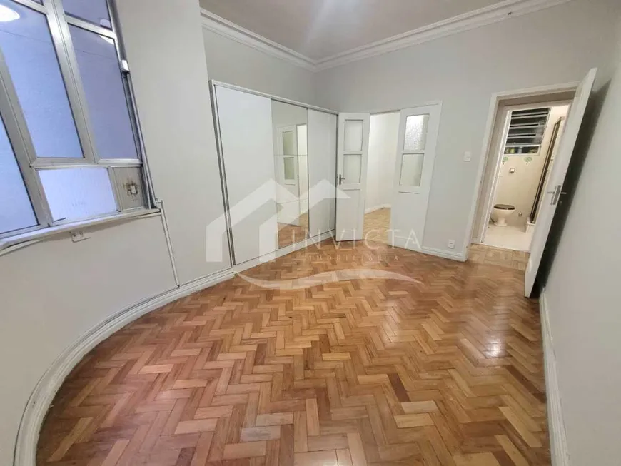 Foto 1 de Apartamento com 2 Quartos à venda, 70m² em Copacabana, Rio de Janeiro