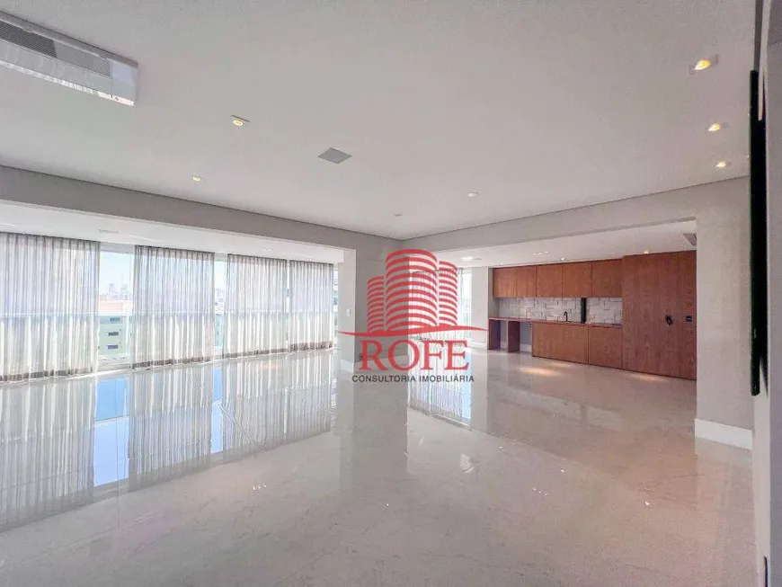 Foto 1 de Apartamento com 3 Quartos para alugar, 288m² em Moema, São Paulo