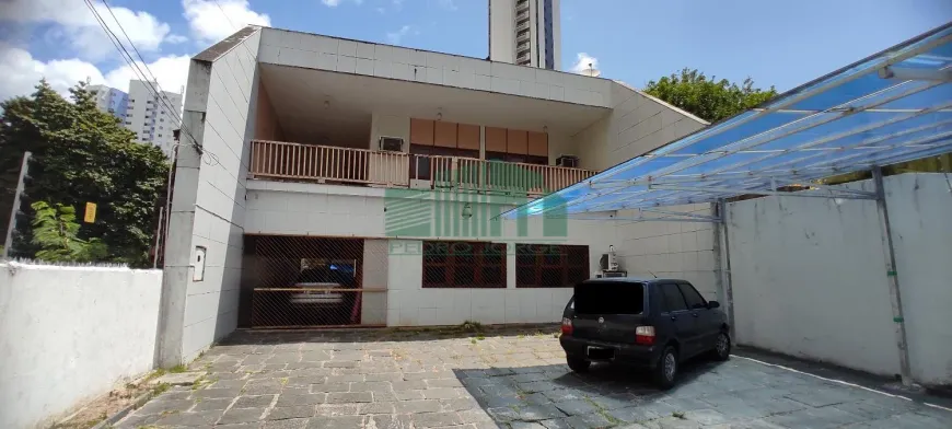 Foto 1 de Casa com 5 Quartos à venda, 426m² em Madalena, Recife