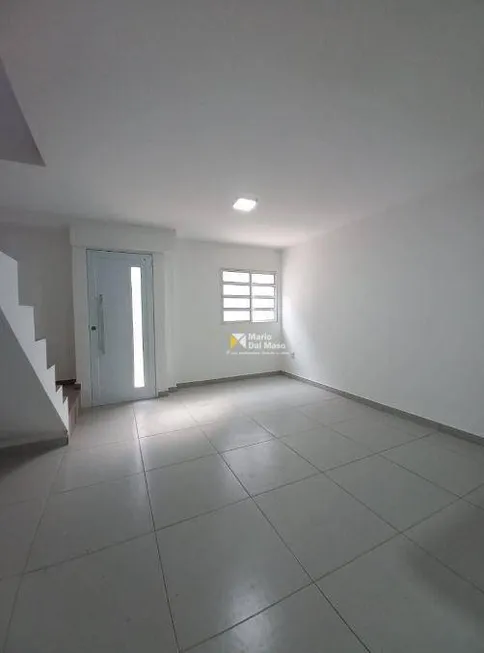 Foto 1 de Casa de Condomínio com 3 Quartos para alugar, 75m² em Jardim Marajoara, São Paulo