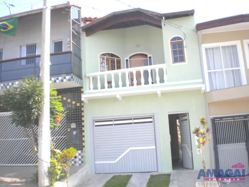 Foto 1 de Sobrado com 4 Quartos à venda, 180m² em Bandeira Branca, Jacareí