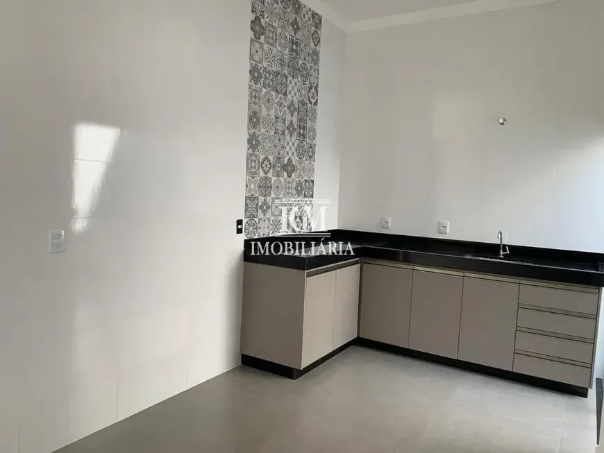 Foto 1 de Casa com 3 Quartos à venda, 75m² em Jardim Europa, Uberlândia