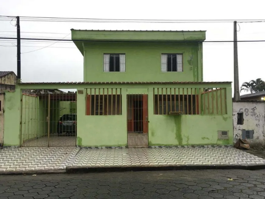 Foto 1 de Sobrado com 3 Quartos à venda, 121m² em Centro, Mongaguá