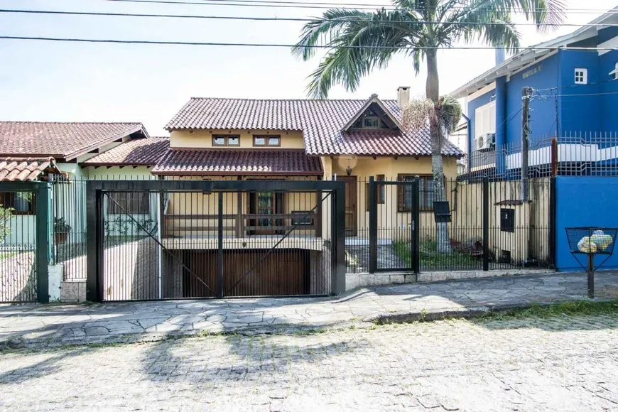 Foto 1 de Casa com 3 Quartos à venda, 319m² em Aberta dos Morros, Porto Alegre