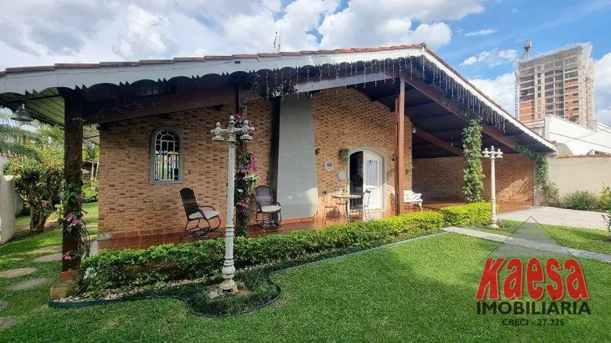 Foto 1 de Casa com 3 Quartos à venda, 304m² em Vila Helena, Atibaia