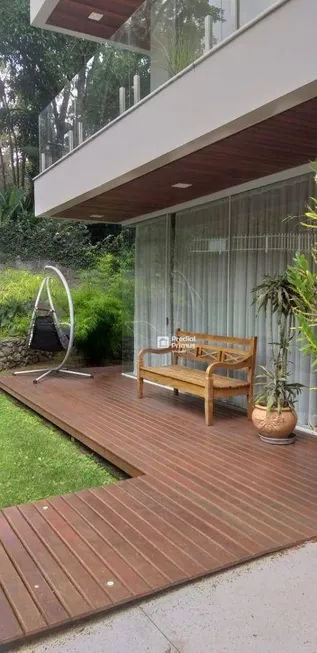 Foto 1 de Casa com 3 Quartos à venda, 350m² em Parque São Clemente, Nova Friburgo