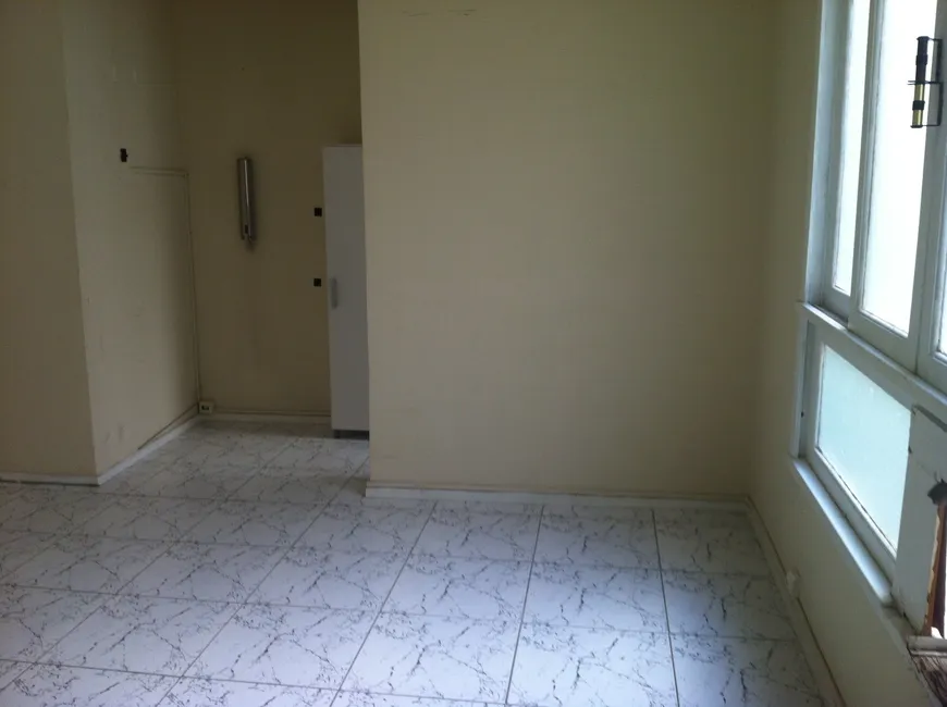 Foto 1 de Sala Comercial para alugar, 24m² em Centro, Rio de Janeiro