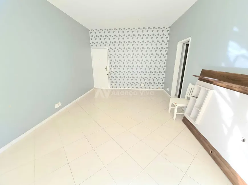 Foto 1 de Apartamento com 3 Quartos à venda, 81m² em Copacabana, Rio de Janeiro