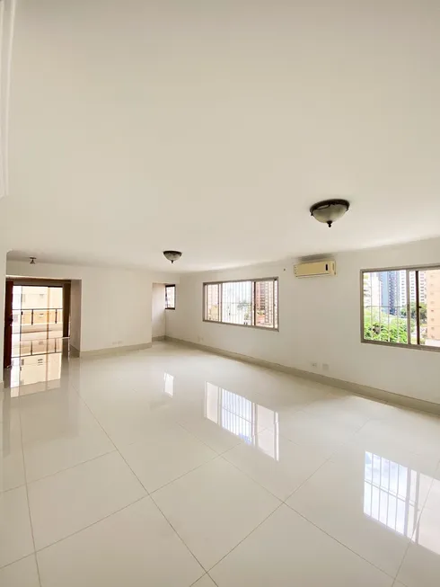 Foto 1 de Apartamento com 4 Quartos à venda, 280m² em Setor Oeste, Goiânia