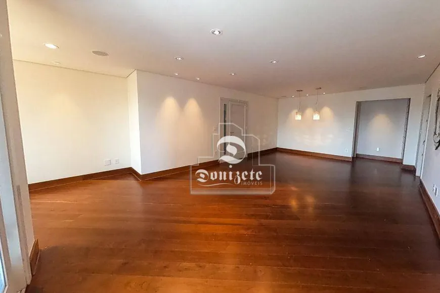 Foto 1 de Apartamento com 3 Quartos para venda ou aluguel, 220m² em Jardim Bela Vista, Santo André