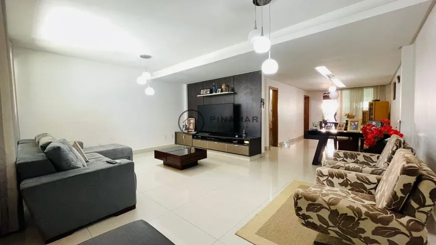 Foto 1 de Casa de Condomínio com 4 Quartos à venda, 194m² em Parque Anhangüera, Goiânia