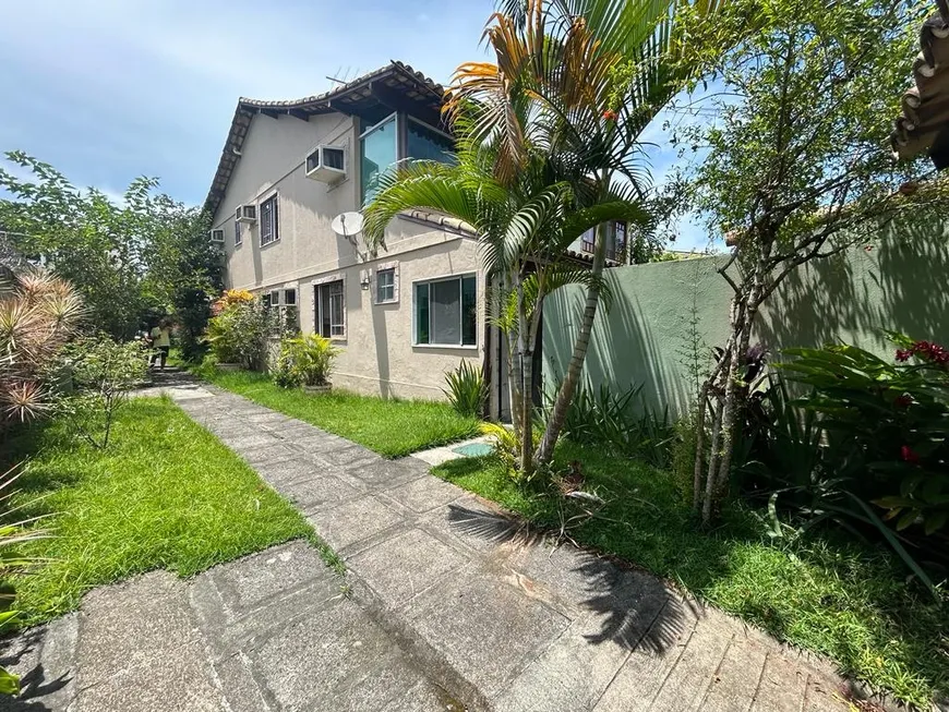 Foto 1 de Casa de Condomínio com 4 Quartos para alugar, 173m² em Recreio Dos Bandeirantes, Rio de Janeiro