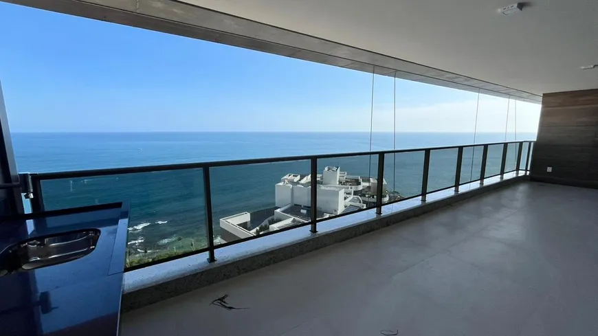 Foto 1 de Apartamento com 4 Quartos à venda, 210m² em Barra, Salvador