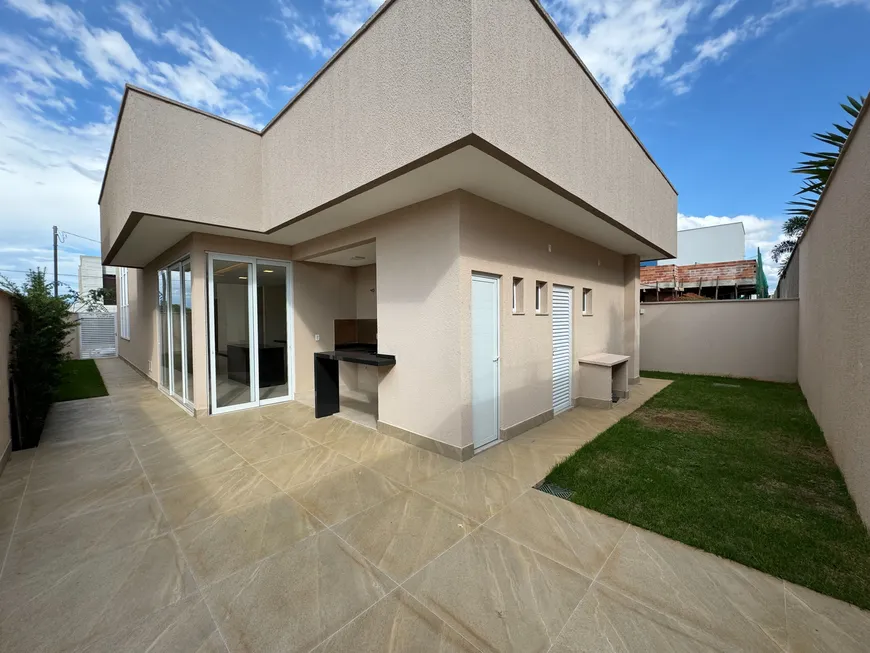 Foto 1 de Casa de Condomínio com 3 Quartos à venda, 150m² em Residencial Parqville Jacaranda, Aparecida de Goiânia