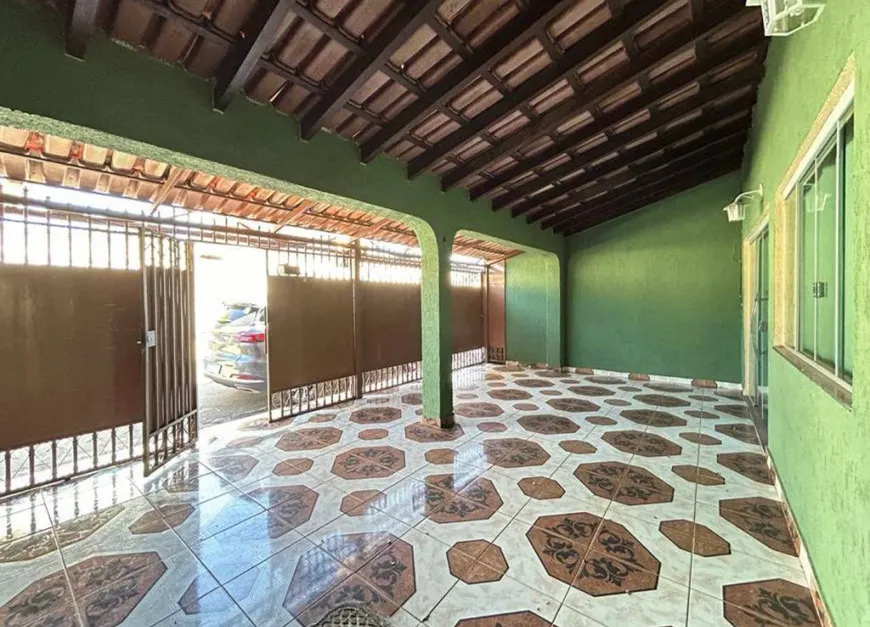 Foto 1 de Casa com 2 Quartos à venda, 260m² em Samambaia Norte, Brasília