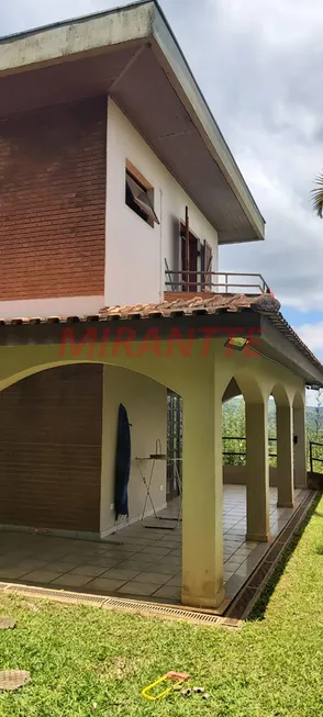 Foto 1 de Sobrado com 4 Quartos à venda, 360m² em Caraguata, Mairiporã