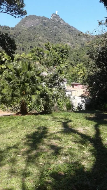 Foto 1 de Lote/Terreno à venda em Cosme Velho, Rio de Janeiro