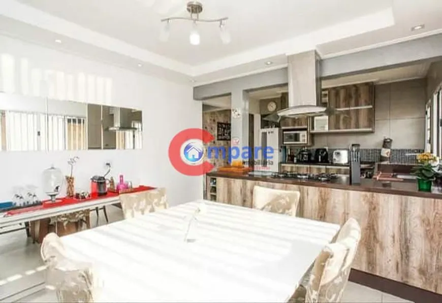 Foto 1 de Casa de Condomínio com 3 Quartos à venda, 240m² em Vila Augusta, Guarulhos