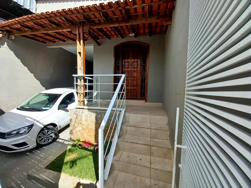 Foto 1 de Casa com 3 Quartos à venda, 130m² em Nova Cintra, Belo Horizonte