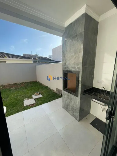 Foto 1 de Casa com 3 Quartos à venda, 90m² em Jardim Monte Rei, Maringá