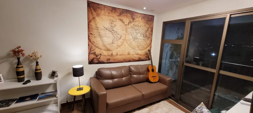 Foto 1 de Apartamento com 3 Quartos à venda, 80m² em Gragoatá, Niterói