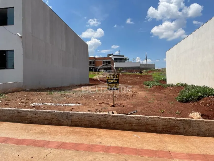 Foto 1 de Lote/Terreno à venda, 880m² em Bom Jardim, Maringá