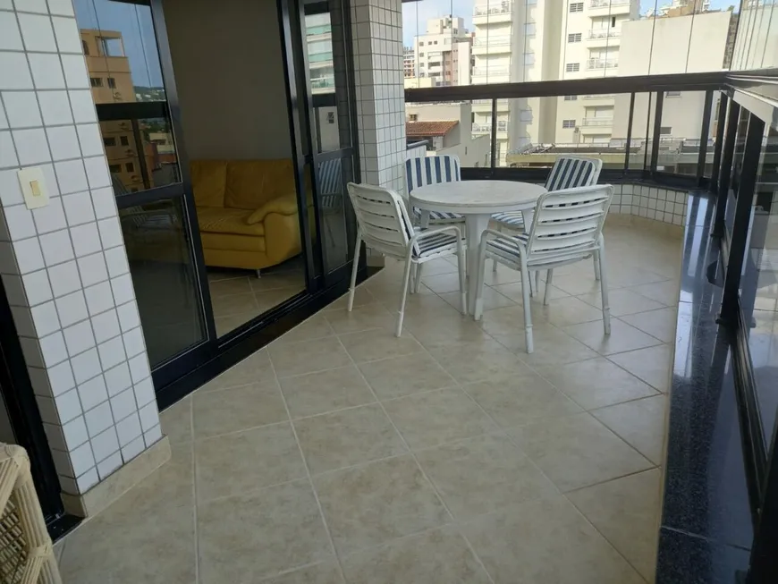 Foto 1 de Apartamento com 4 Quartos à venda, 110m² em Enseada, Guarujá