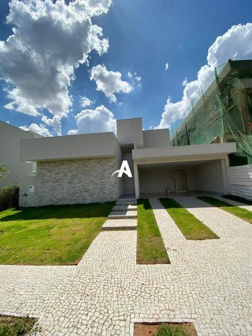 Foto 1 de Casa de Condomínio com 3 Quartos à venda, 219m² em Jardim Versailles, Uberlândia