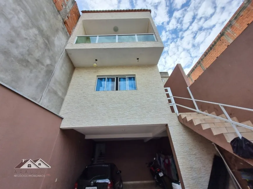 Foto 1 de Casa com 3 Quartos à venda, 165m² em Laranjeiras, Caieiras
