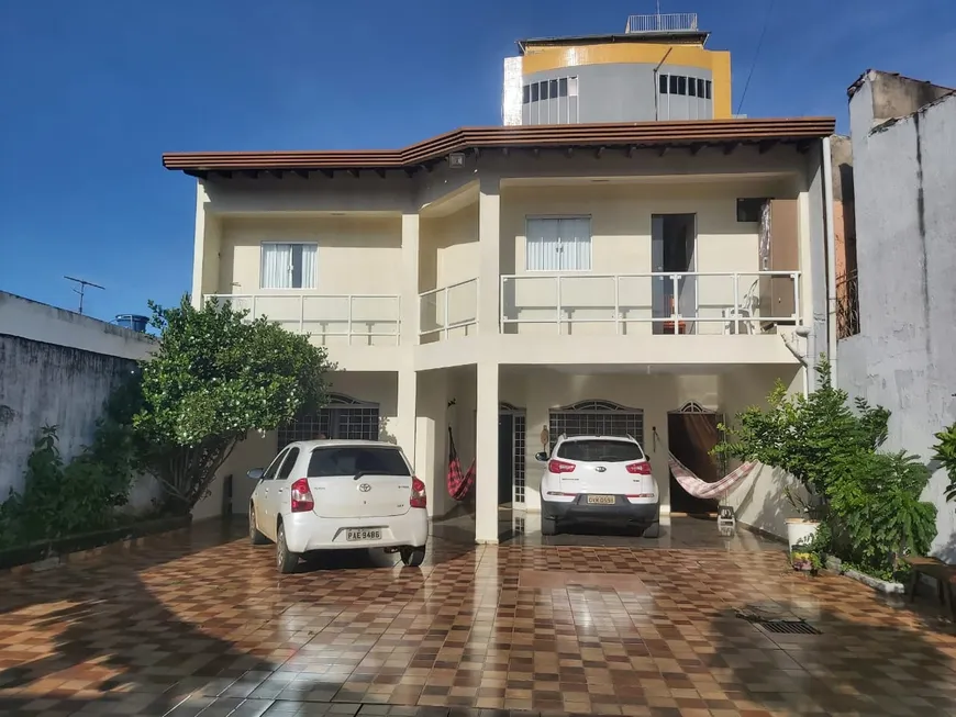 Foto 1 de Casa com 3 Quartos à venda, 340m² em Taguatinga Norte, Brasília