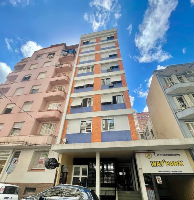 Foto 1 de Apartamento com 1 Quarto à venda, 71m² em Centro Histórico, Porto Alegre