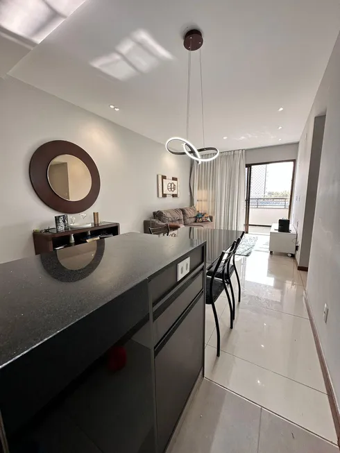 Foto 1 de Apartamento com 3 Quartos para venda ou aluguel, 92m² em Pitangueiras, Lauro de Freitas
