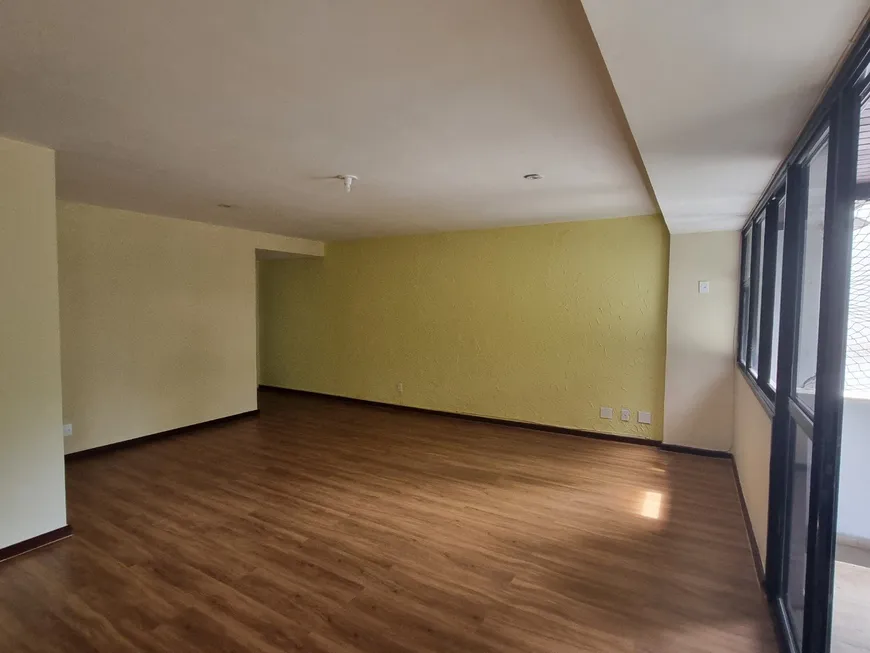 Foto 1 de Apartamento com 3 Quartos para alugar, 125m² em Barra da Tijuca, Rio de Janeiro