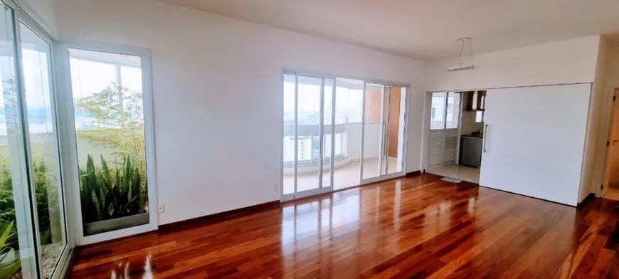 Foto 1 de Apartamento com 3 Quartos à venda, 195m² em Vila Sofia, São Paulo