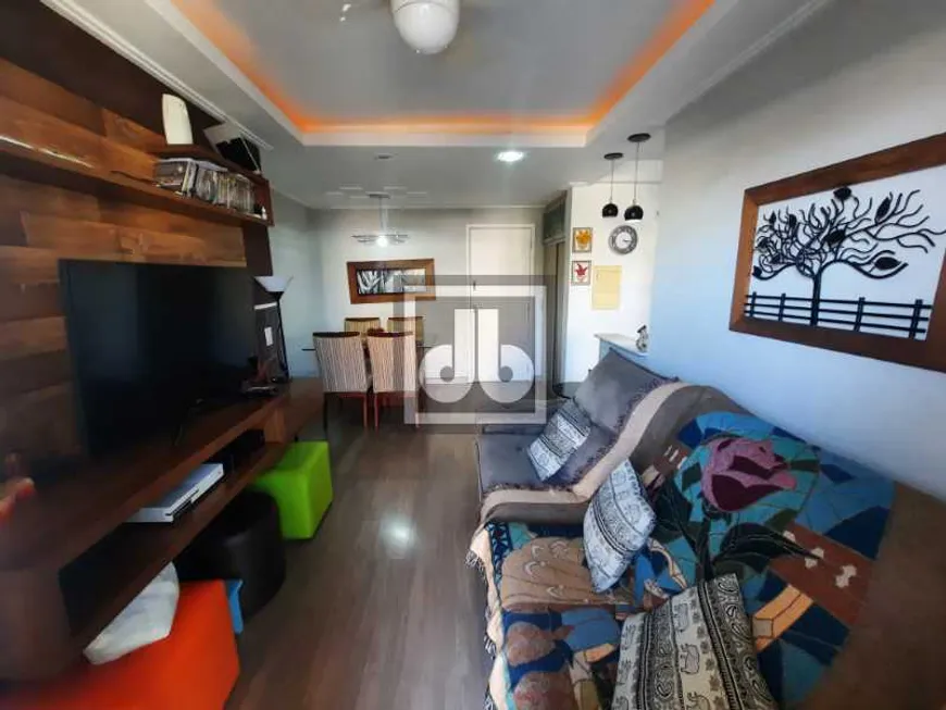 Foto 1 de Apartamento com 2 Quartos à venda, 56m² em Taquara, Rio de Janeiro