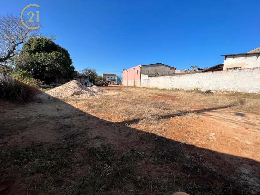 Foto 1 de Lote/Terreno à venda, 1558m² em Parque Residencial Joaquim Toledo Piza, Londrina