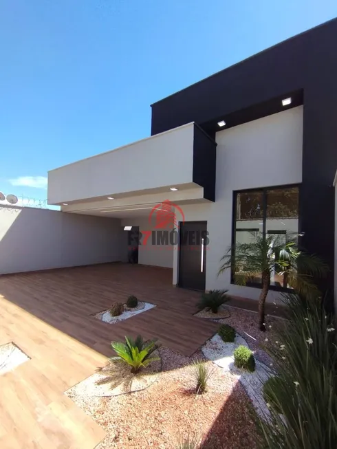 Foto 1 de Casa com 3 Quartos à venda, 153m² em Setor Barra da Tijuca, Goiânia