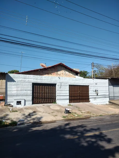 Foto 1 de Casa com 3 Quartos à venda, 252m² em Setor Urias Magalhães, Goiânia