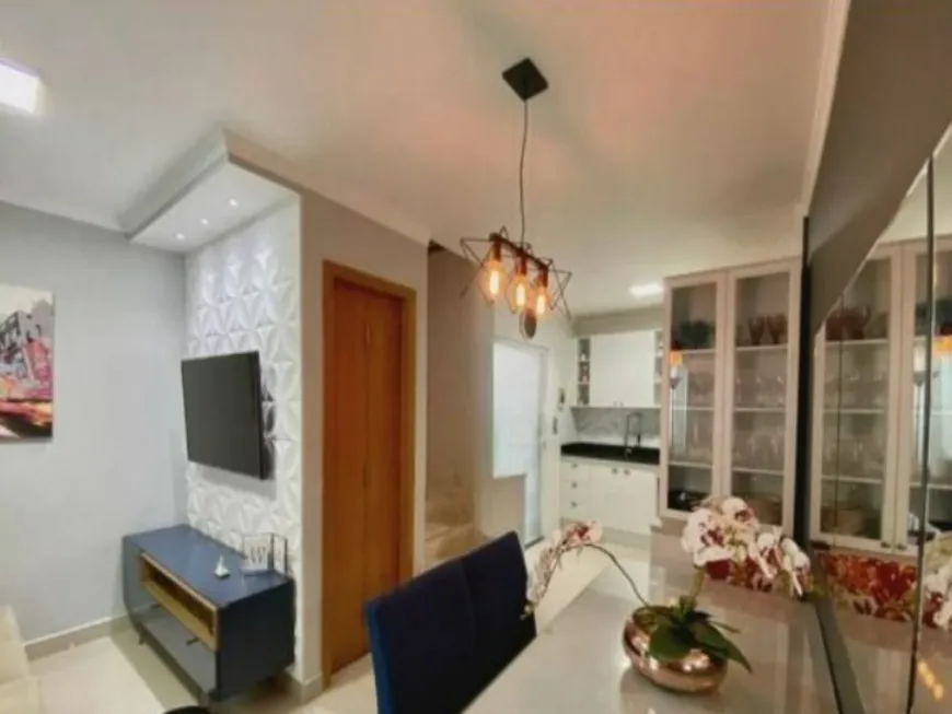 Foto 1 de Casa de Condomínio com 2 Quartos à venda, 70m² em Vila Leonor, São Paulo