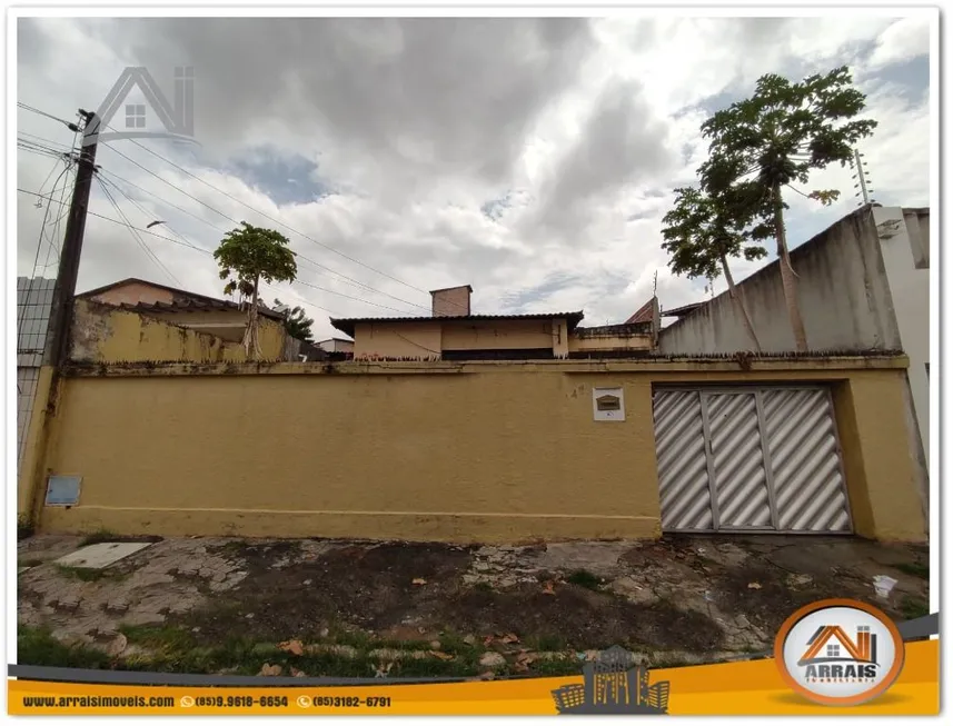 Foto 1 de Casa com 5 Quartos à venda, 300m² em José Bonifácio, Fortaleza