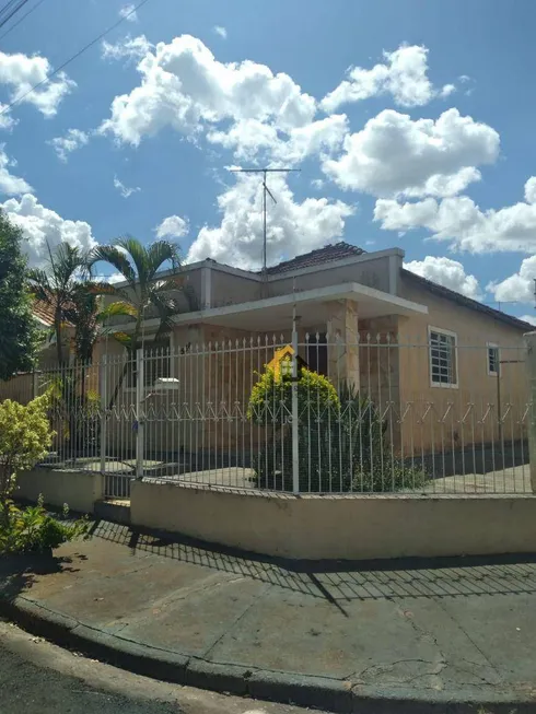 Foto 1 de Casa com 2 Quartos à venda, 114m² em Parque Industrial, São José do Rio Preto