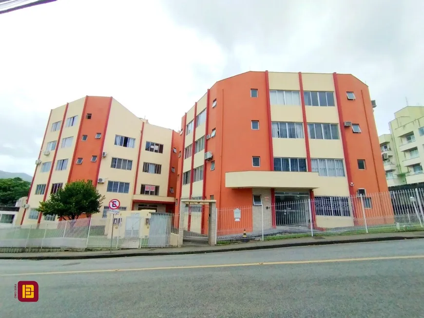 Foto 1 de Kitnet com 1 Quarto à venda, 28m² em Carvoeira, Florianópolis