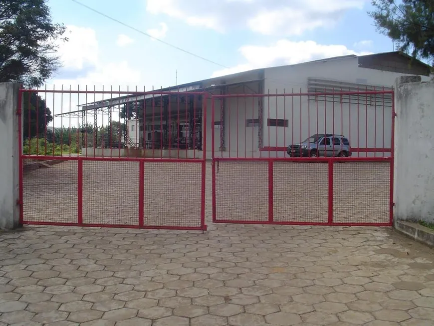 Foto 1 de Galpão/Depósito/Armazém para venda ou aluguel, 1300m² em , São Tiago