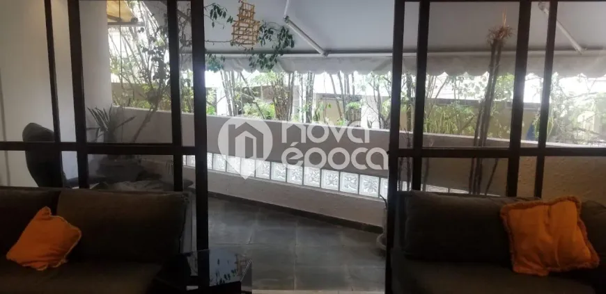 Foto 1 de Apartamento com 2 Quartos à venda, 98m² em Barra da Tijuca, Rio de Janeiro