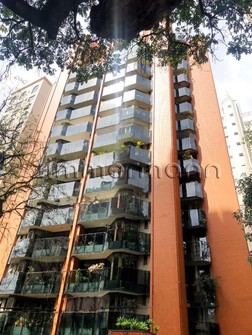 Foto 1 de Apartamento com 4 Quartos à venda, 173m² em Itaim Bibi, São Paulo