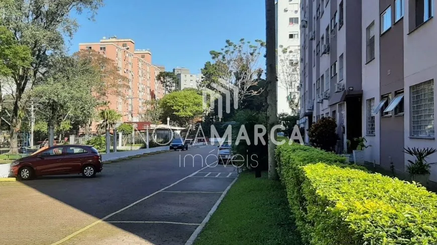 Foto 1 de Apartamento com 2 Quartos à venda, 59m² em Jardim Itú Sabará, Porto Alegre